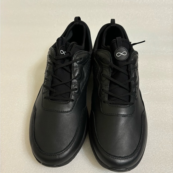 Brand new Infinity Footwear , Ladies Volta , Style#: VOLTA - Picture 2 of 11